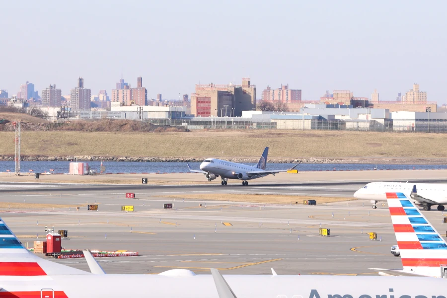 There are four operating terminals named A-B-C-D.